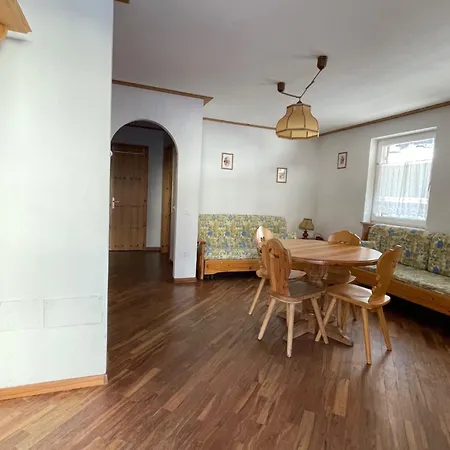 Casa Canazei, 2-5 Pers 122 Apartment *