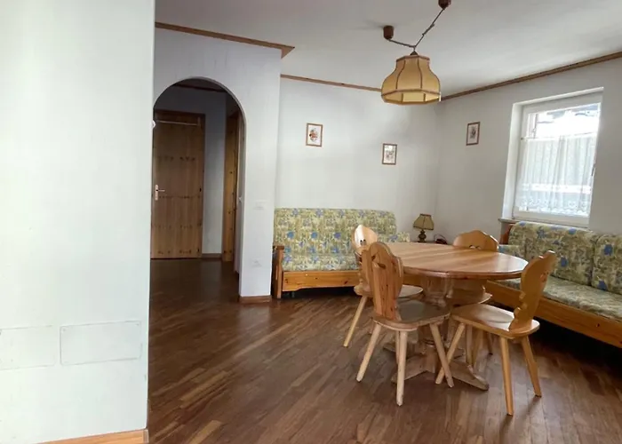 Casa Canazei, 2-5 Pers 122 Apartamento *